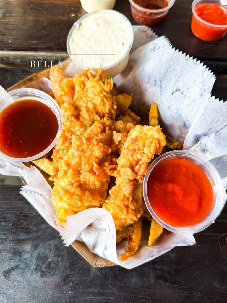Professional Food photography - picture of a prepared basket of chicken fingers with dipping sauces