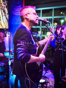 Musician Performer Artist Singer Band Photography, person playing the guitar